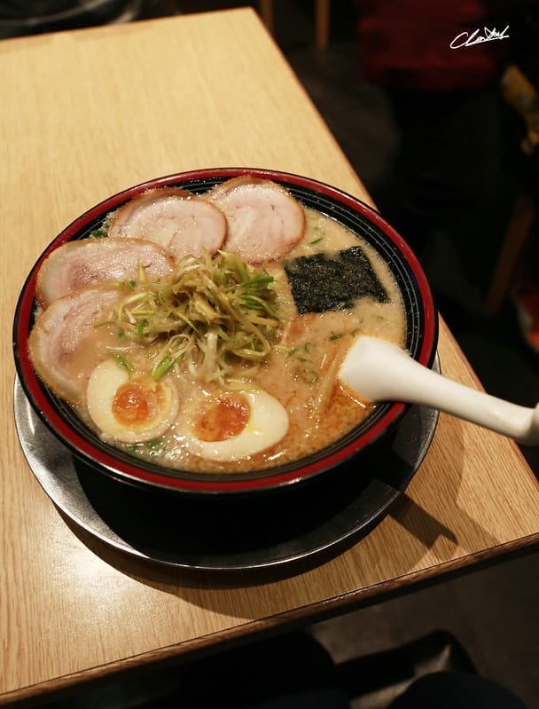 【 人氣餐廳 】一個月就要吃一次的屯京拉麵 - 第7張圖 IMG_1565拷貝