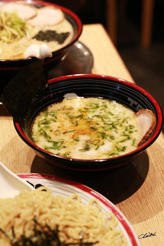 【 人氣餐廳 】一個月就要吃一次的屯京拉麵 - 第9張圖 IMG_1569拷貝
