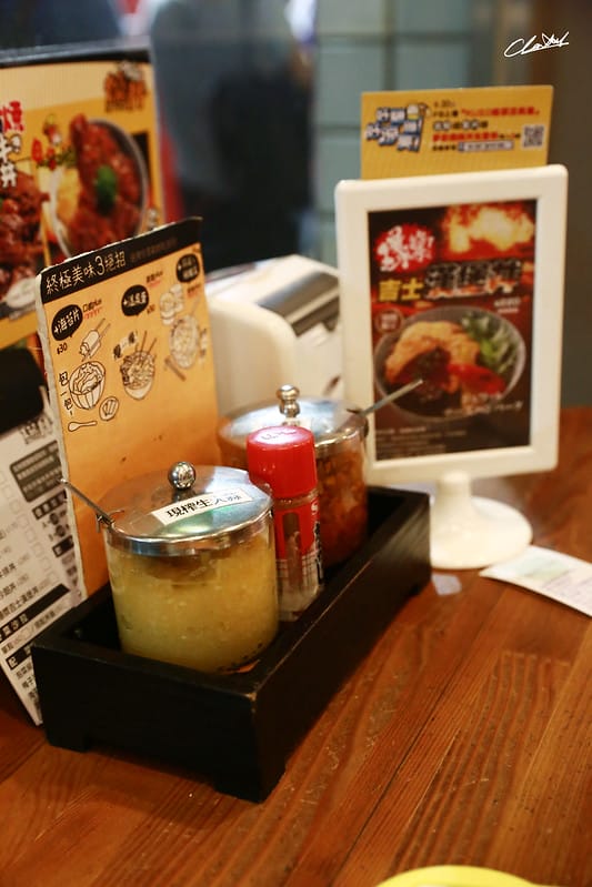 【 人氣餐廳 】燒肉丼大比拼part3-燒丼株式會社 愛吃肉的絕對要來這間!(還有烏雲冰噢) - 第8張圖 IMG_1771拷貝