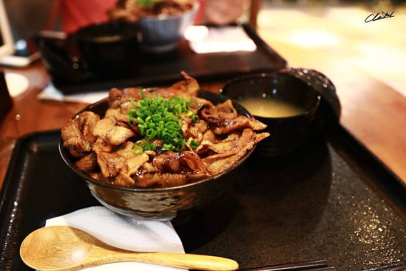 【 人氣餐廳 】燒肉丼大比拼part3-燒丼株式會社 愛吃肉的絕對要來這間!(還有烏雲冰噢) - 第10張圖 IMG_1776拷貝