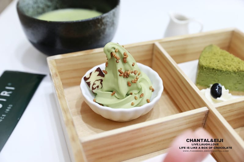 【食記】雖然好吃但服務很令人反感的TSUJIRI 辻利茶鋪(然後我覺得我好一陣子不會吃抹茶刨冰了XDDDD) - 第20張圖 IMG_8868拷貝