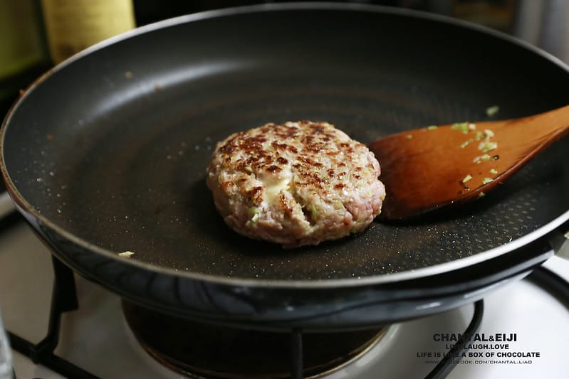 【TOBER,托托廚房】營養好吃的起司漢堡排豆腐煲(爸爸說:這個我可以!) - 第20張圖 IMG_9994拷貝