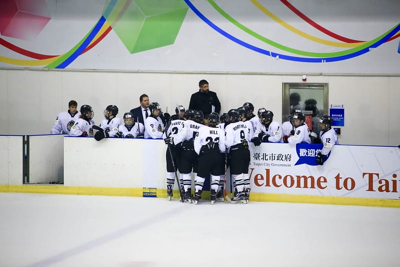 【IHOCKEY】再次對上紐西蘭,延長賽後終於3:2贏得勝利!!!我都要哭了 - 第3張圖 NZL