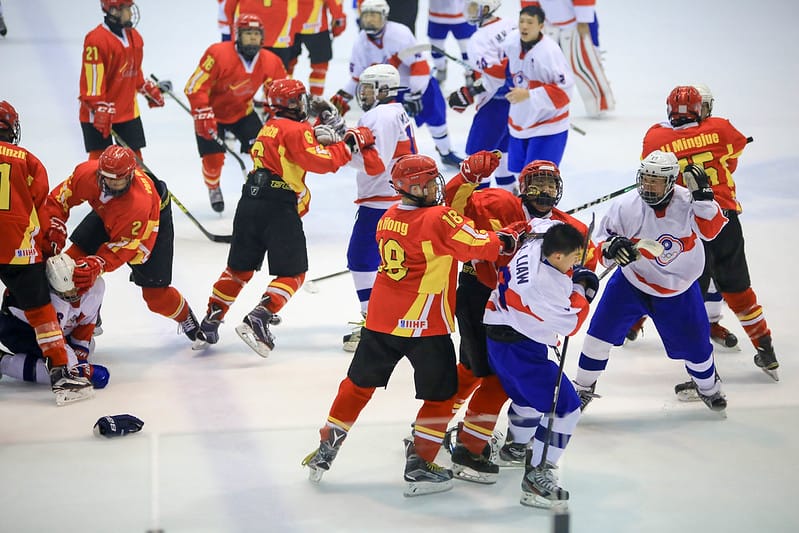 【IHOCKEY】這一場應該就是大家最關心的中國vs.台灣! - 第34張圖 中國