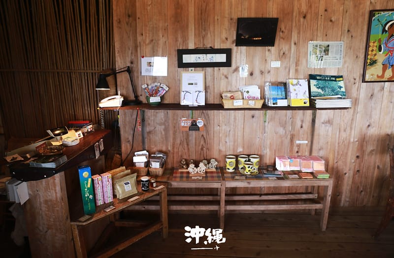2016 沖縄 X 浜邊の茶屋(記得要查好漲潮時間再來,才能看到美麗的海景喔!) - 第19張圖 濱海咖啡