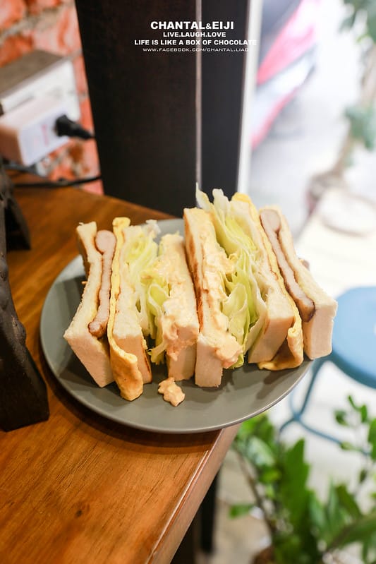 【台北早餐】躲在小巷中的工業設計風早餐店-Max碳烤土司(南京總店) - 第20張圖 MAX碳烤土司