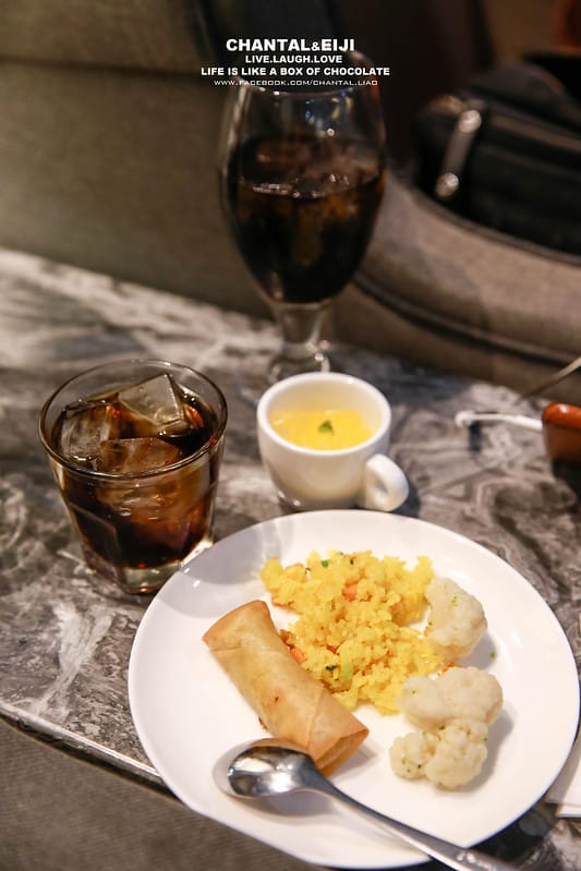 【Taiwan】登機前的小小享受:環境很好,可惜食物有點少的Plaza premium lounge - 第18張圖 桃園 plaza