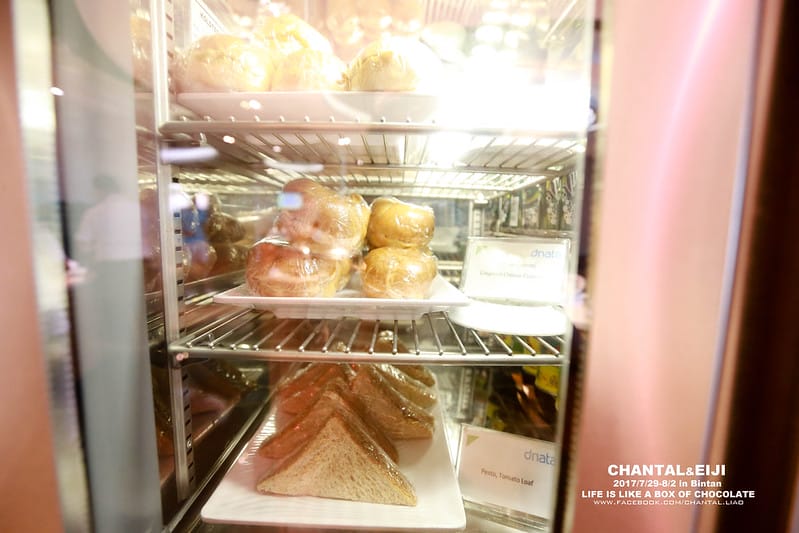 【Singapore】登機前的小小享受:搖擺不定的貴賓室4選1-DNATA Lounge (我每間都想去拉!) - 第24張圖 IMG_7808 2 拷貝-2拷貝