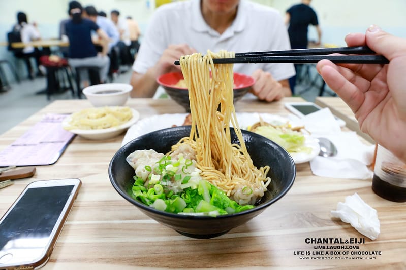 【食記】錦州街/中山國中站商圈美食-要吃排骨飯當然就要是要選得意排骨啊! - 第16張圖 IMG_0137-2拷貝