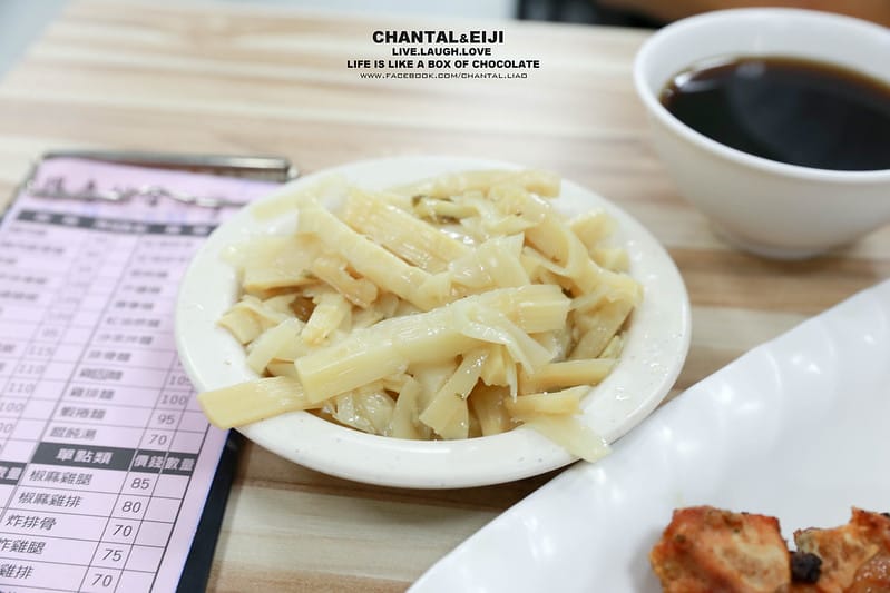【食記】錦州街/中山國中站商圈美食-要吃排骨飯當然就要是要選得意排骨啊! - 第14張圖 IMG_0130-2拷貝
