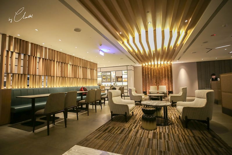 【Taiwan】登機前的小小享受:品質保證!一定是又舒適又好吃(?)的PLAZA PREMIUM LOUNGE! - 第9張圖 台灣貴賓室