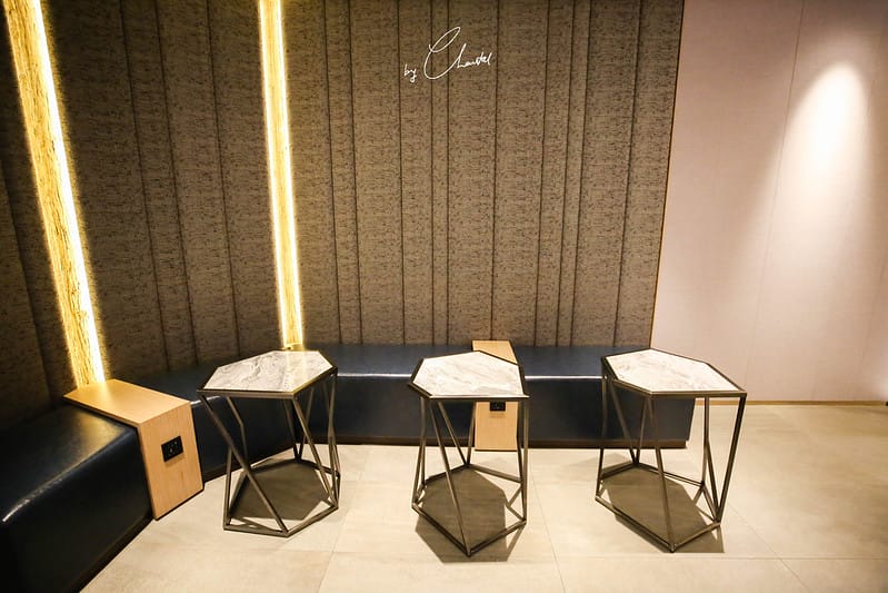 【Taiwan】登機前的小小享受:品質保證!一定是又舒適又好吃(?)的PLAZA PREMIUM LOUNGE! - 第8張圖 台灣貴賓室