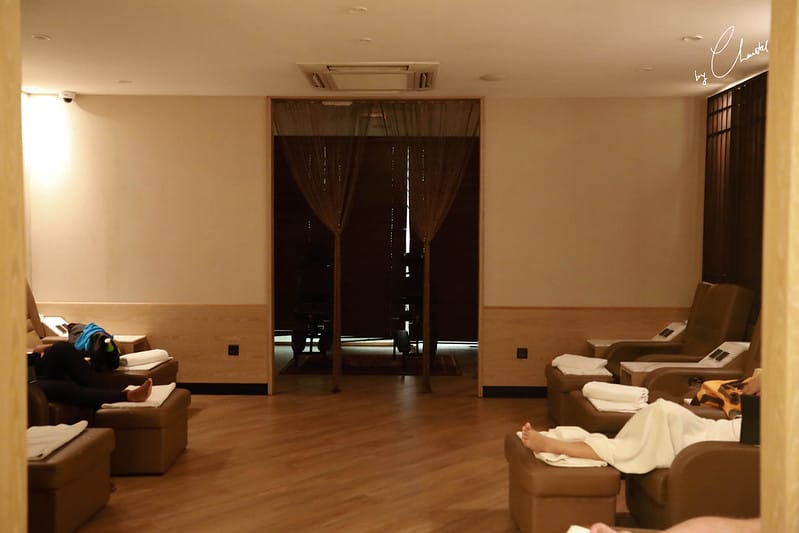 【Maldives】小歸小,卻是在馬列機場給我們歸宿,溫暖(?)的好地方Wellness Plaza premium lounge - 第15張圖 IMG_2042-2拷貝