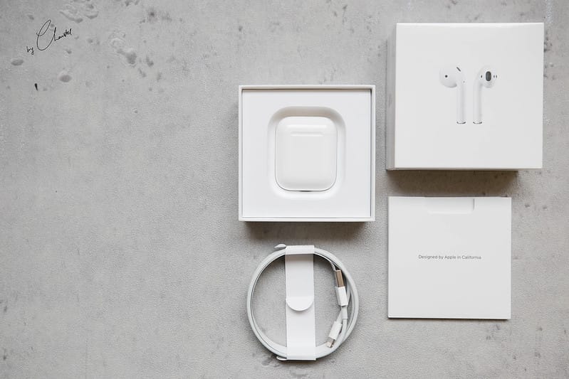 AIRPODS
