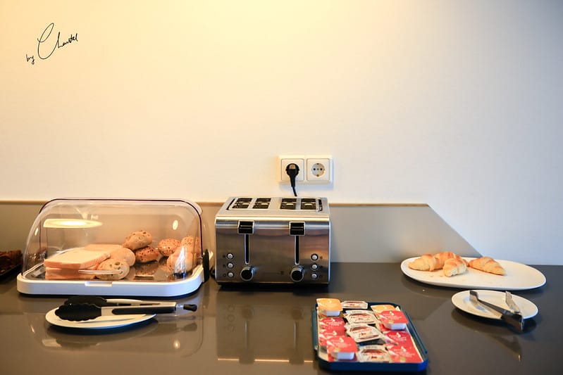 【FRANKFURT。法蘭克福】登機前的小小享受:轉機就是要去貴賓室,FRA二航的PRIMECLASS LOUNGE - 第10張圖 IMG_9646-2拷貝