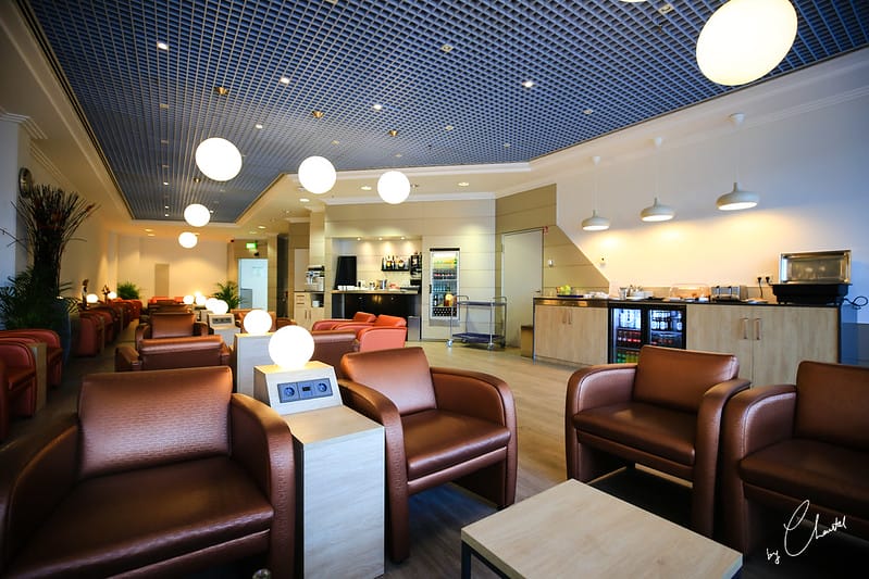 【FRANKFURT。法蘭克福】登機前的小小享受:轉機就是要去貴賓室,FRA二航的PRIMECLASS LOUNGE - 第5張圖 IMG_9655-2拷貝