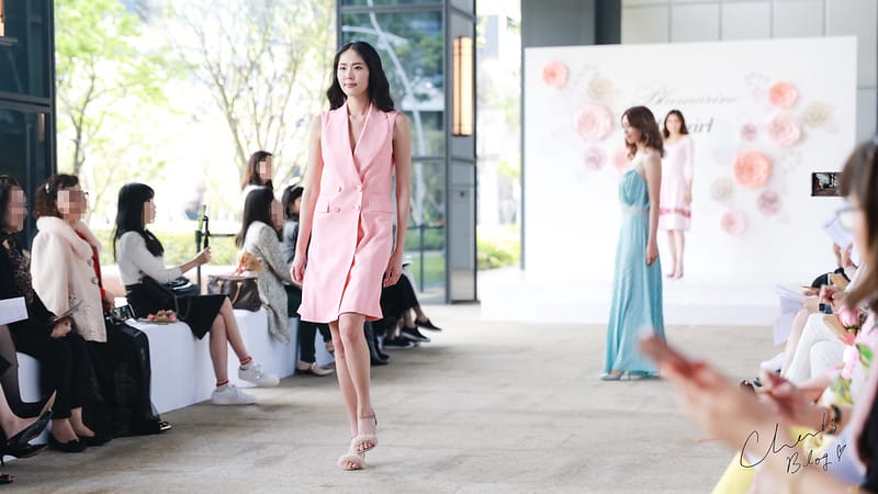 開啟2019春天的浪漫,Blumarine / 副牌Blugirl 2019 春夏服裝秀 (圖多,含餐飲介紹) - 第40張圖 服裝秀