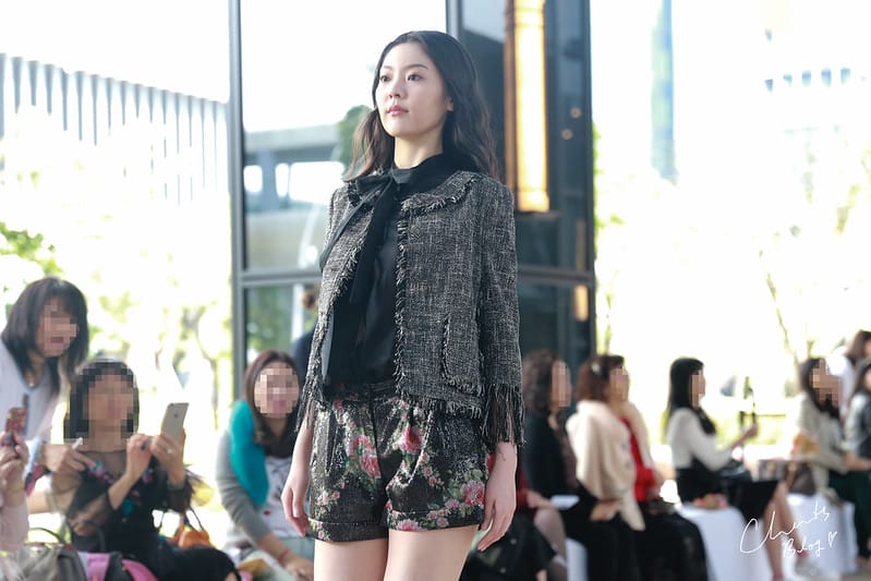 開啟2019春天的浪漫,Blumarine / 副牌Blugirl 2019 春夏服裝秀 (圖多,含餐飲介紹) - 第46張圖 服裝秀