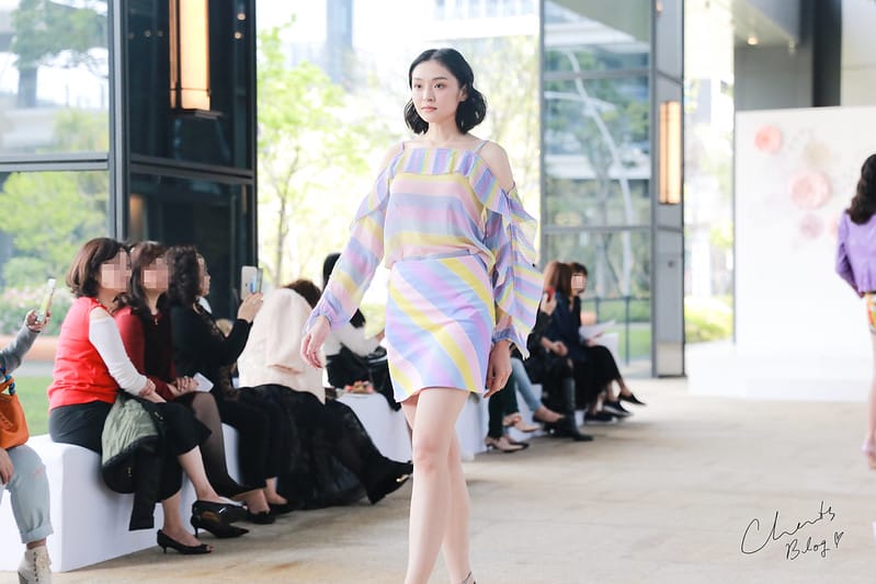 開啟2019春天的浪漫,Blumarine / 副牌Blugirl 2019 春夏服裝秀 (圖多,含餐飲介紹) - 第30張圖 服裝秀