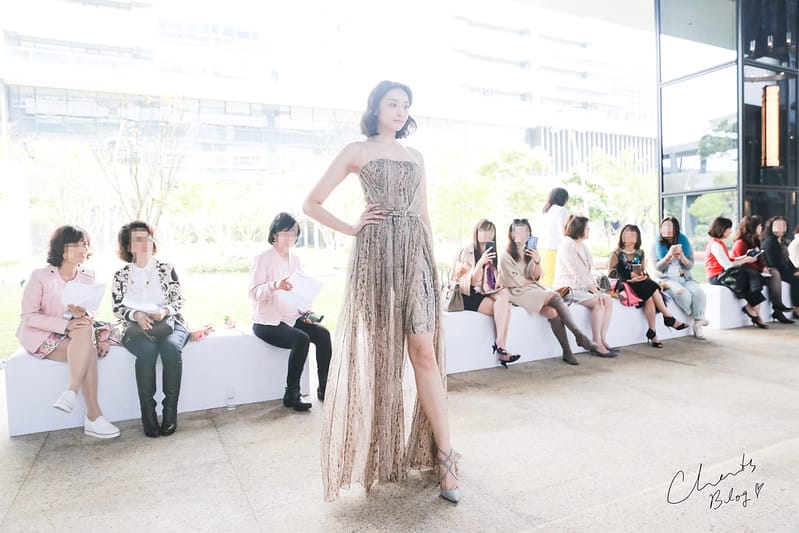 開啟2019春天的浪漫,Blumarine / 副牌Blugirl 2019 春夏服裝秀 (圖多,含餐飲介紹) - 第54張圖 服裝秀