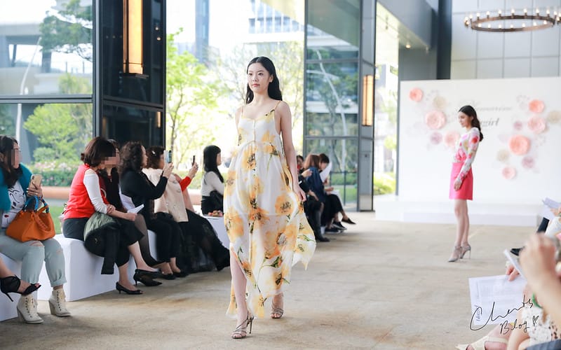 開啟2019春天的浪漫,Blumarine / 副牌Blugirl 2019 春夏服裝秀 (圖多,含餐飲介紹) - 第24張圖 服裝秀