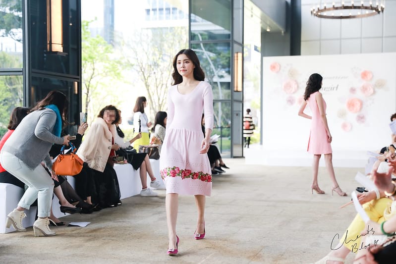 開啟2019春天的浪漫,Blumarine / 副牌Blugirl 2019 春夏服裝秀 (圖多,含餐飲介紹) - 第41張圖 服裝秀