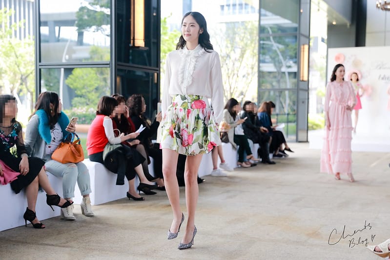 開啟2019春天的浪漫,Blumarine / 副牌Blugirl 2019 春夏服裝秀 (圖多,含餐飲介紹) - 第15張圖 服裝秀
