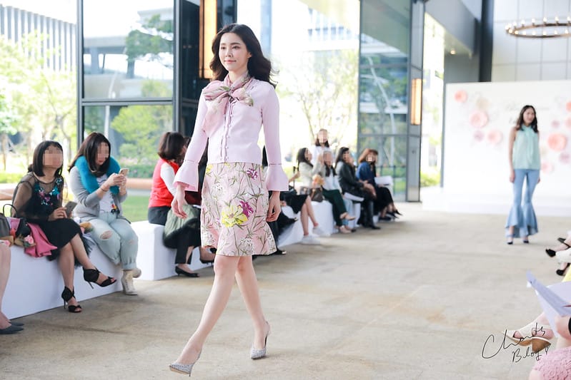 開啟2019春天的浪漫,Blumarine / 副牌Blugirl 2019 春夏服裝秀 (圖多,含餐飲介紹) - 第51張圖 服裝秀