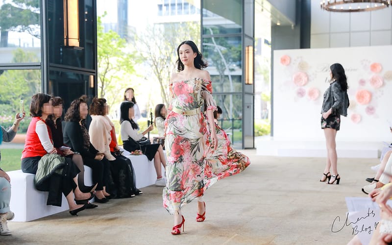 開啟2019春天的浪漫,Blumarine / 副牌Blugirl 2019 春夏服裝秀 (圖多,含餐飲介紹) - 第47張圖 服裝秀