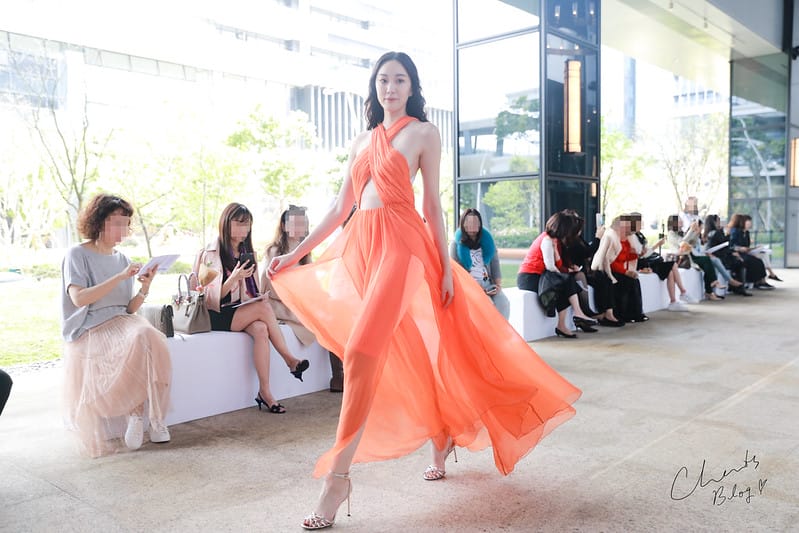 開啟2019春天的浪漫,Blumarine / 副牌Blugirl 2019 春夏服裝秀 (圖多,含餐飲介紹) - 第76張圖 服裝秀