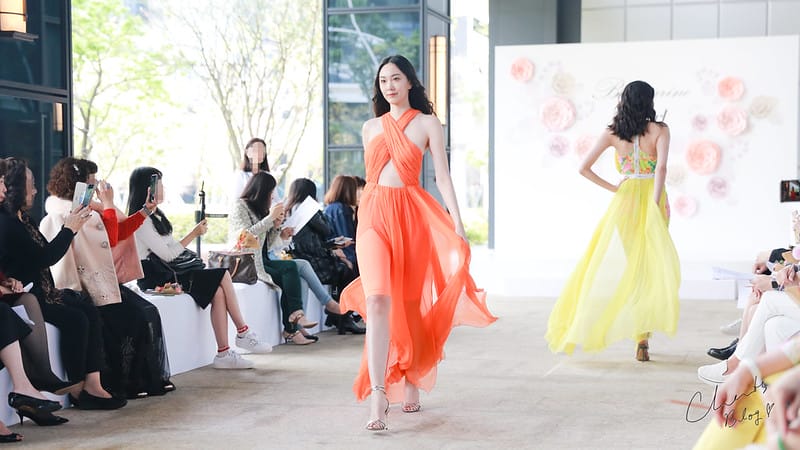 開啟2019春天的浪漫,Blumarine / 副牌Blugirl 2019 春夏服裝秀 (圖多,含餐飲介紹) - 第75張圖 服裝秀