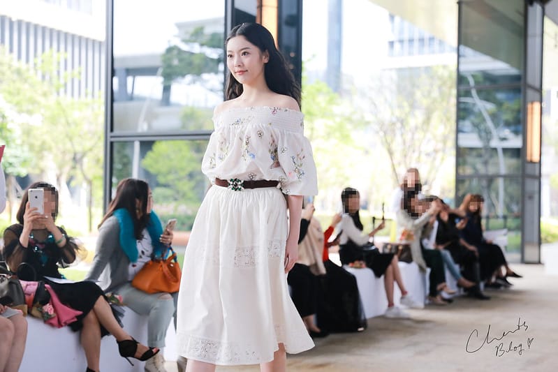 開啟2019春天的浪漫,Blumarine / 副牌Blugirl 2019 春夏服裝秀 (圖多,含餐飲介紹) - 第36張圖 服裝秀