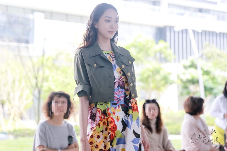 開啟2019春天的浪漫,Blumarine / 副牌Blugirl 2019 春夏服裝秀 (圖多,含餐飲介紹) - 第27張圖 服裝秀