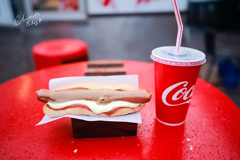 【ICELAND。冰島】號稱全歐洲最好吃,冰島必吃的 Bæjarins Beztu Pylsur 羊肉熱狗 - 第11張圖 羊肉熱狗