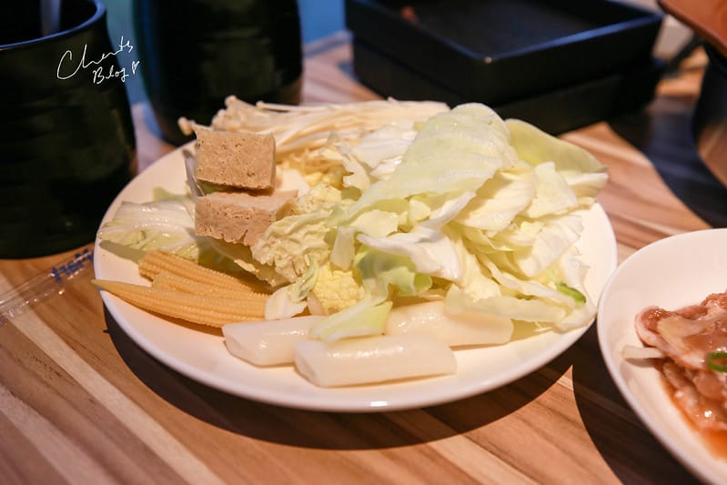 【食記】韓式料理馬拉松之松山citylink貳號店。韓式火烤兩吃吃到飽『銅盤』嚴選韓式燒肉 - 第13張圖 銅盤