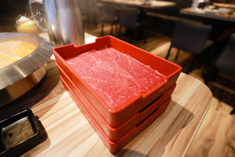 【食記】韓式料理馬拉松之松山citylink貳號店。韓式火烤兩吃吃到飽『銅盤』嚴選韓式燒肉 - 第40張圖 銅盤