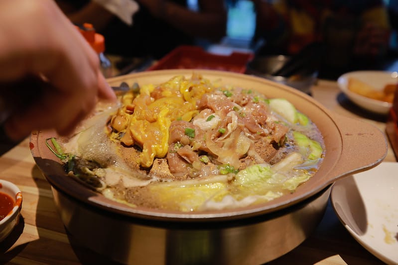 【食記】韓式料理馬拉松之松山citylink貳號店。韓式火烤兩吃吃到飽『銅盤』嚴選韓式燒肉 - 第39張圖 銅盤