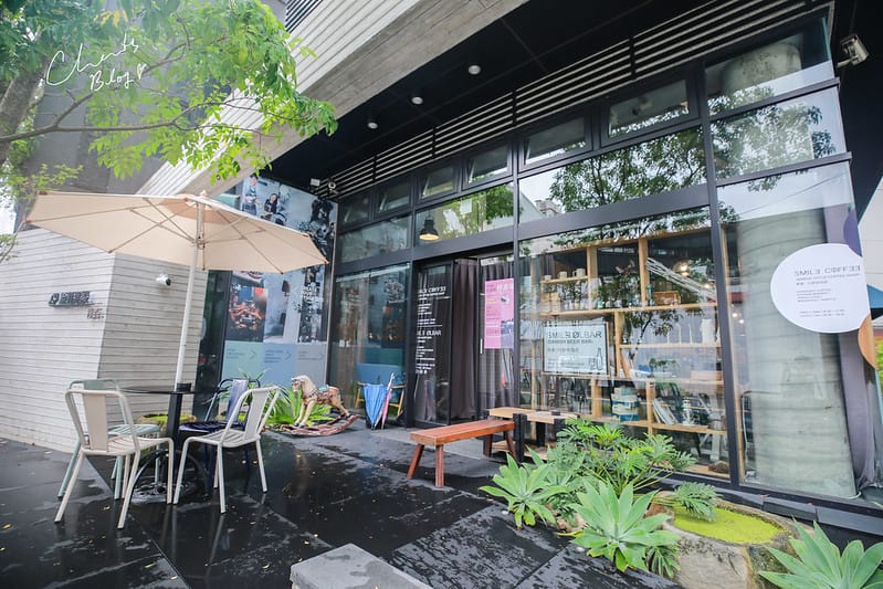 【早午餐/咖啡店】IG上觀望已久的『Smile Coffee 憲賣咖啡』丹麥風格,工業風的早午餐(熱河店,圖多) - 第5張圖 Smile Coffee