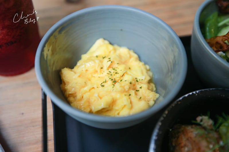 【早午餐/咖啡店】IG上觀望已久的『Smile Coffee 憲賣咖啡』丹麥風格,工業風的早午餐(熱河店,圖多) - 第43張圖 Smile Coffee