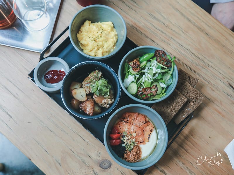 【早午餐/咖啡店】IG上觀望已久的『Smile Coffee 憲賣咖啡』丹麥風格,工業風的早午餐(熱河店,圖多) - 第55張圖 Smile Coffee