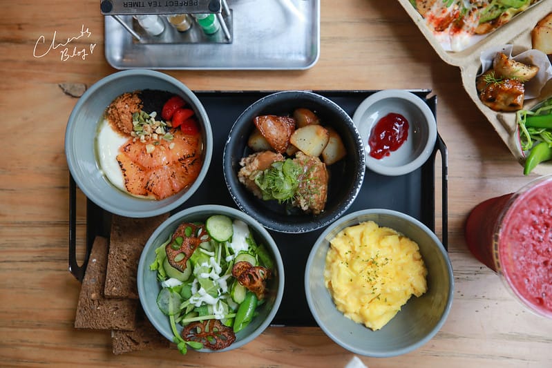【早午餐/咖啡店】IG上觀望已久的『Smile Coffee 憲賣咖啡』丹麥風格,工業風的早午餐(熱河店,圖多) - 第39張圖 Smile Coffee