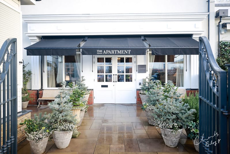 【LONDON。倫敦】旅遊倫敦一定要去,品牌無敵多的Bicester Village Outlet(圖多) - 第3張圖 Bicester Village