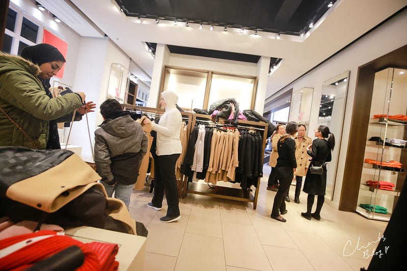 【LONDON。倫敦】旅遊倫敦一定要去,品牌無敵多的Bicester Village Outlet(圖多) - 第66張圖 Bicester Village