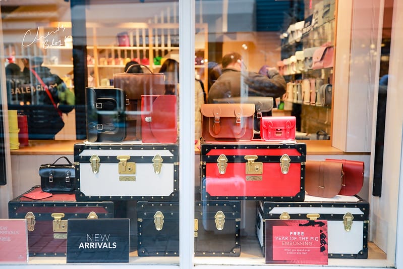 【LONDON。倫敦】旅遊倫敦一定要去,品牌無敵多的Bicester Village Outlet(圖多) - 第31張圖 Bicester Village