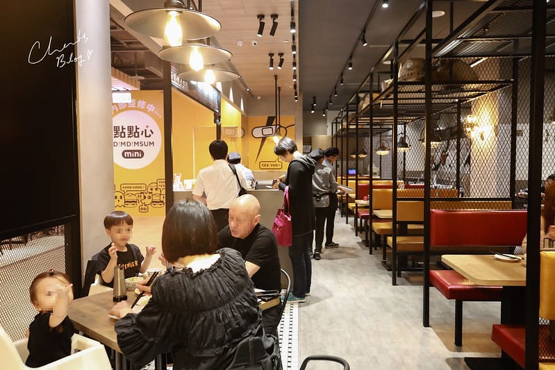 【微風南山】連我這種挑嘴人都覺得超級好吃,廟街上的炭火香『陳興發。興記菜館』,保證二訪! - 第7張圖 興記