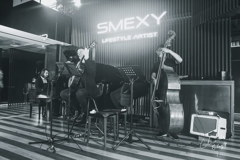 【敦化/民生】FOODDRINKSLIVE MUSIC 氣氛超好,每天都有現場演奏的音樂餐廳SMEXY - 第32張圖 SMEXY