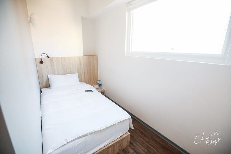 【三民區。住宿】高質感、設計感旅館-Single Inn單人房高雄站前館(居然還有風呂喔!) - 第2張圖 單人房