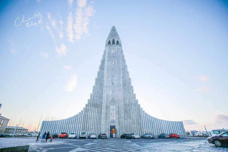 【ICELAND。冰島】雷克雅維克市區之 Hallgrimskirkja哈爾格林姆教堂、Laugaveur徒步街散步 - 第9張圖 冰島大教堂