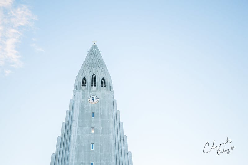 【ICELAND。冰島】雷克雅維克市區之 Hallgrimskirkja哈爾格林姆教堂、Laugaveur徒步街散步 - 第11張圖 冰島大教堂