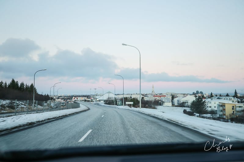 【ICELAND。冰島】雷克雅維克市區之 Hallgrimskirkja哈爾格林姆教堂、Laugaveur徒步街散步 - 第3張圖 冰島大教堂